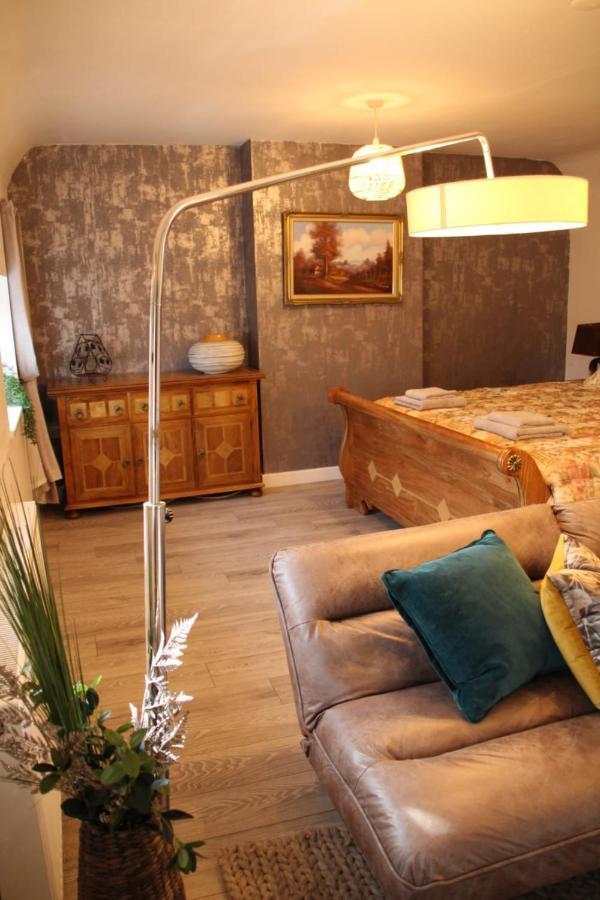 House 1905 - Self Catering Serviced Apartment Tidworth Buitenkant foto