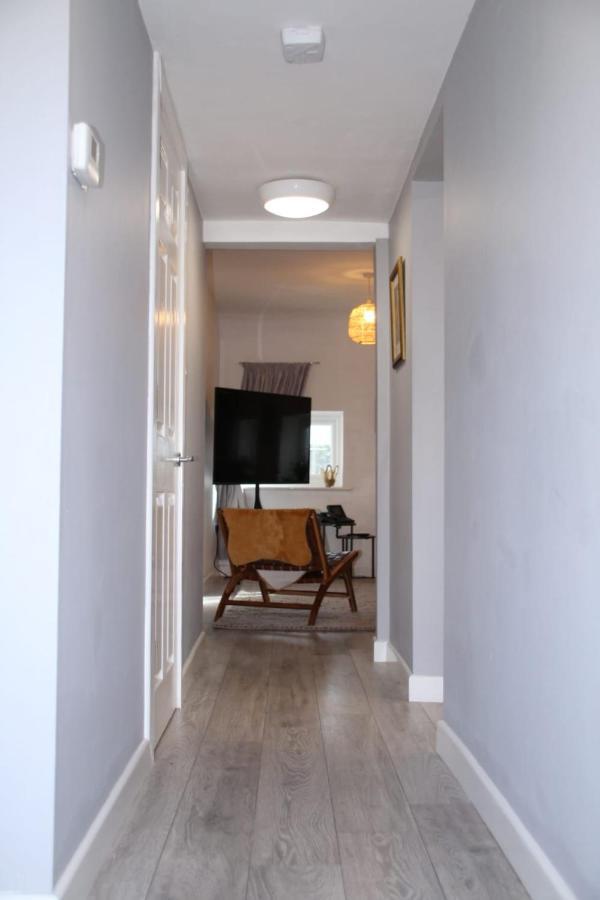 House 1905 - Self Catering Serviced Apartment Tidworth Buitenkant foto