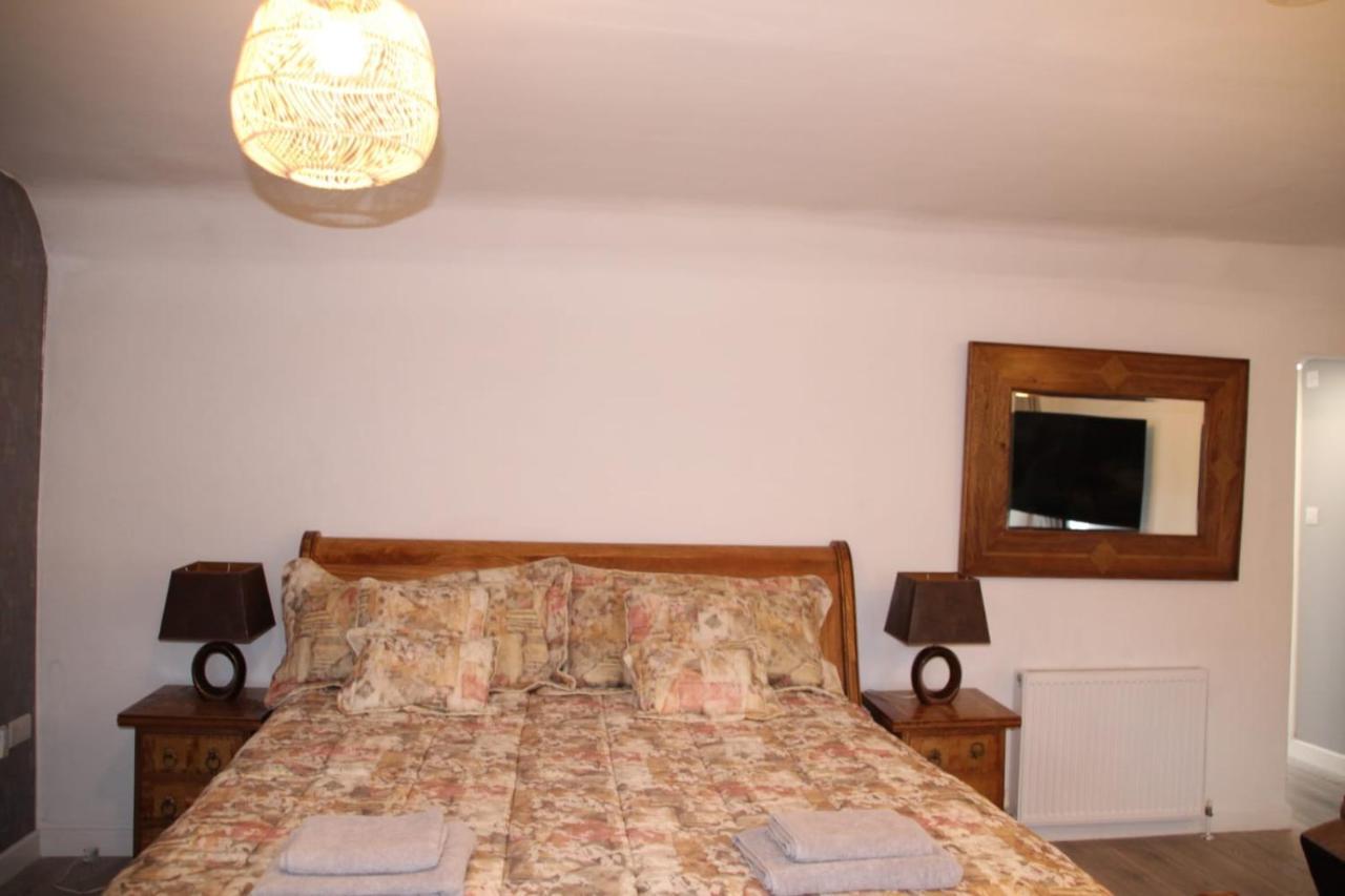 House 1905 - Self Catering Serviced Apartment Tidworth Buitenkant foto