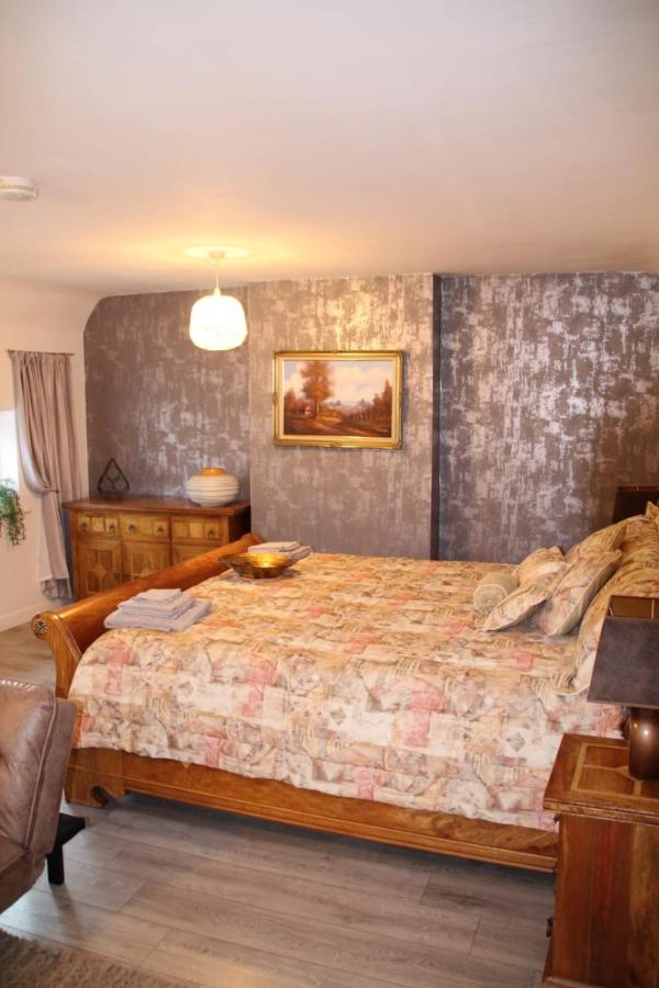 House 1905 - Self Catering Serviced Apartment Tidworth Buitenkant foto