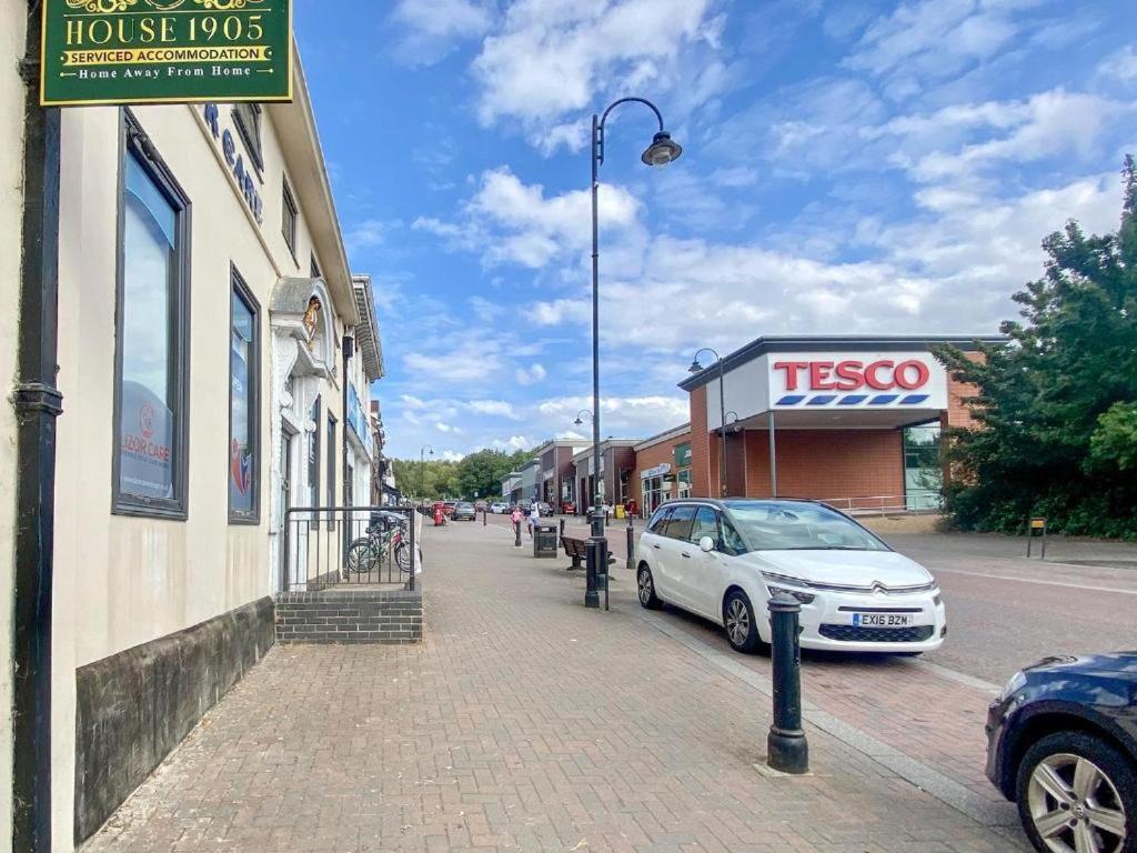 House 1905 - Self Catering Serviced Apartment Tidworth Buitenkant foto