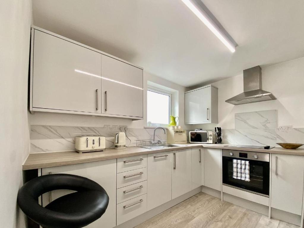 House 1905 - Self Catering Serviced Apartment Tidworth Buitenkant foto