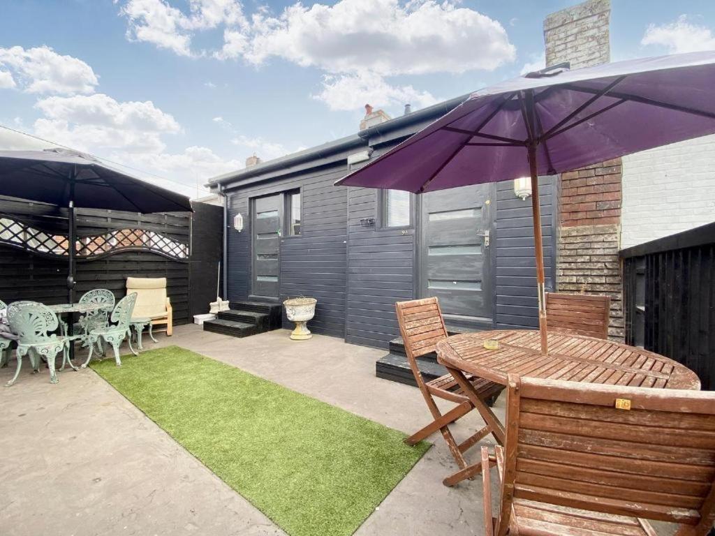House 1905 - Self Catering Serviced Apartment Tidworth Buitenkant foto