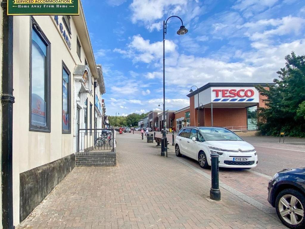 House 1905 - Self Catering Serviced Apartment Tidworth Buitenkant foto