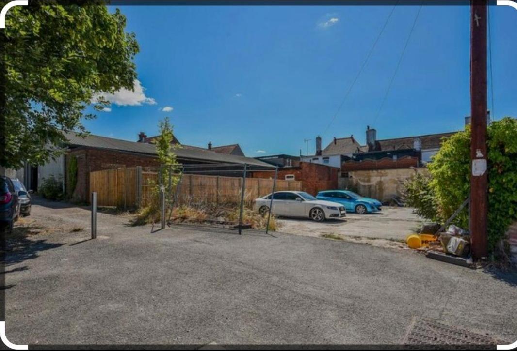 House 1905 - Self Catering Serviced Apartment Tidworth Buitenkant foto